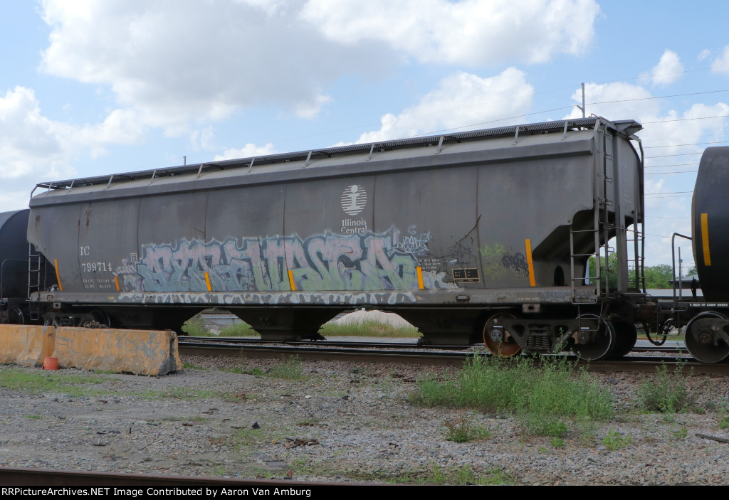 IC 799711